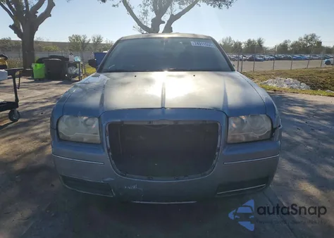 2006 Chrysler 300 из США, поврежденный, VIN 2C3KA43RX6H470682